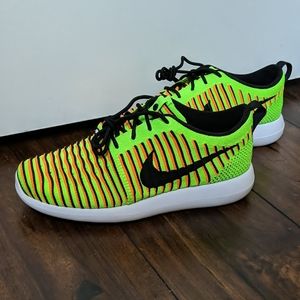NEW Nike Free Run RN Women's or Youth Sneaker …